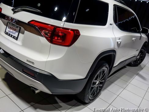 Used 2019 GMC Acadia SLT AWD/4WD image 9