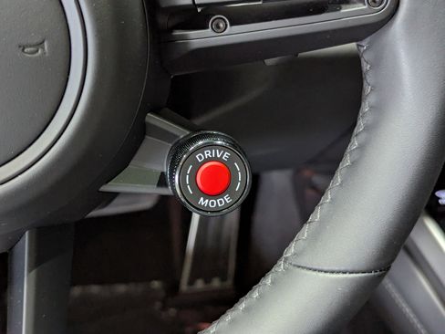 Used 2025 Porsche 911 Carrera S image 39