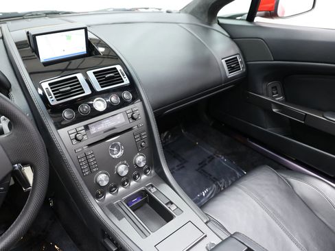 Used 2008 Aston Martin V8 Vantage Roadster RWD image 25