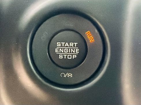 Used 2023 Jeep Wrangler Sport AWD/4WD image 30
