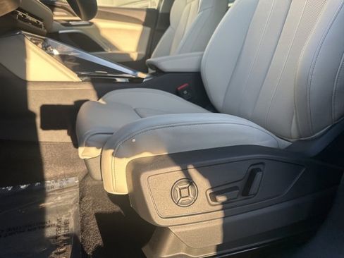 New 2025 Audi Q5 2.0T Premium Plus image 11