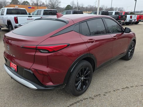 Certified 2025 Buick Envista Sport Touring w/ Convenience I Package image 8