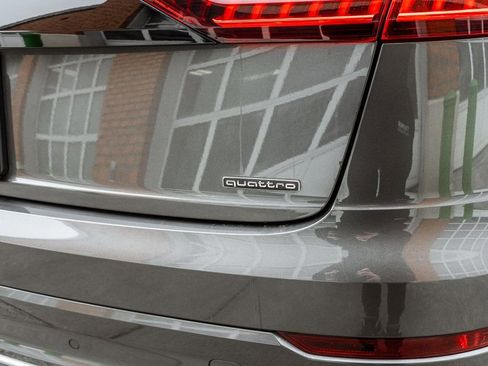 Used 2019 Audi Q8 Premium image 36