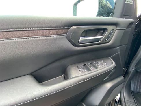 New 2025 Nissan Armada Platinum w/ Convenience Package image 20