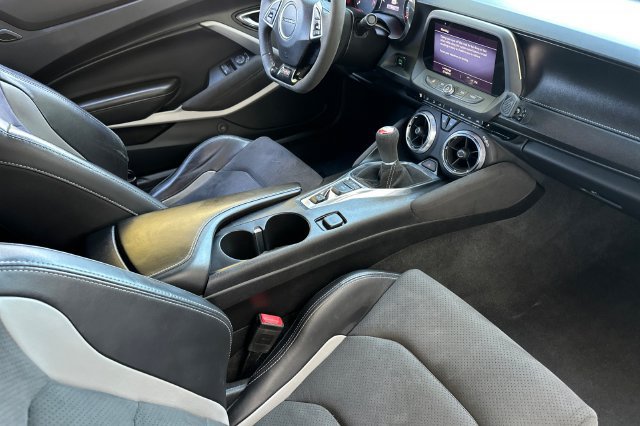 Used 2019 Chevrolet Camaro SS RWD image 16