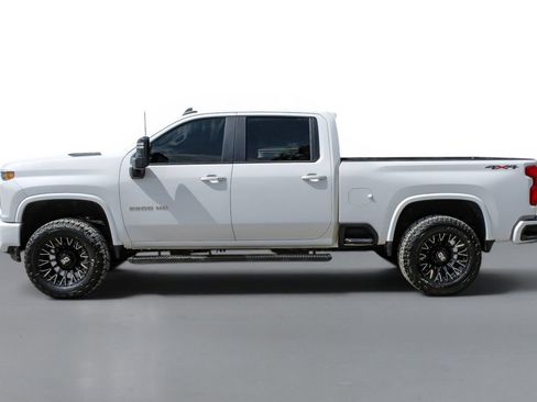 Used 2021 Chevrolet Silverado 2500 LT w/ Convenience Package AWD/4WD image 10