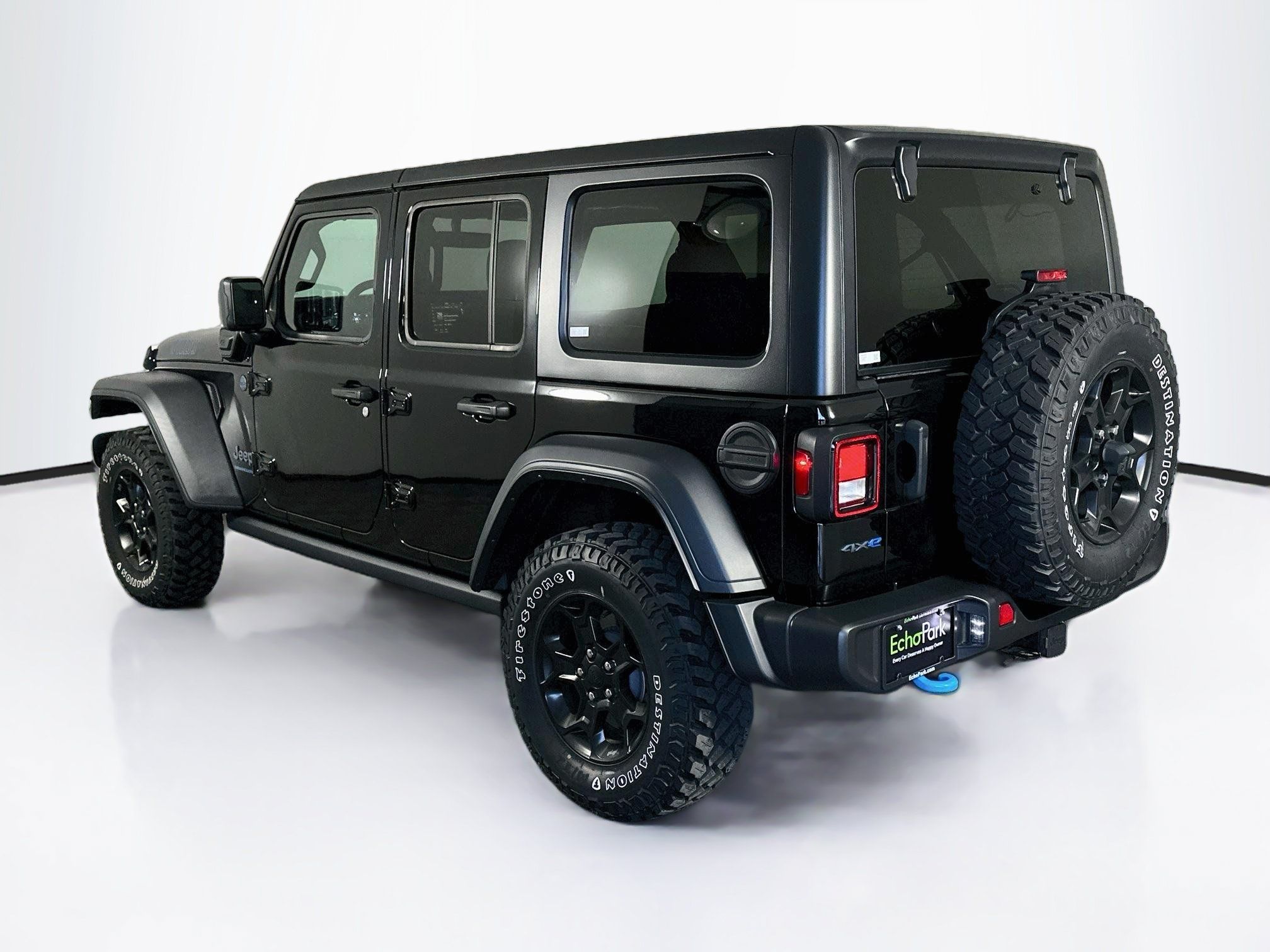 Used 2023 Jeep Wrangler Unlimited w/ Cold Weather Group AWD/4WD image 5