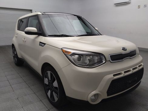Used 2015 Kia Soul ! w/ Sun & Sound Package FWD image 13