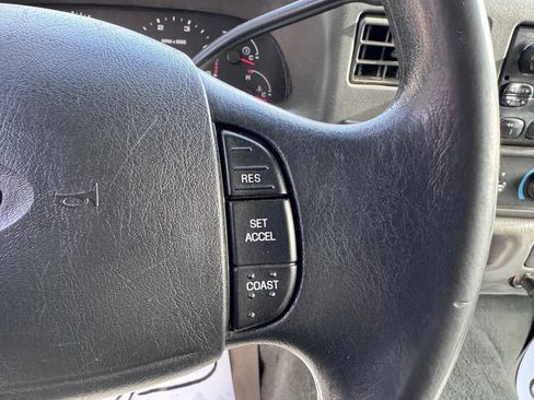 Used 2004 Ford F350 XLT image 27