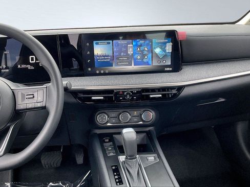 New 2026 Nissan Kicks S image 8