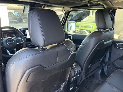 Used 2024 Jeep Wrangler Unlimited Sahara image 32