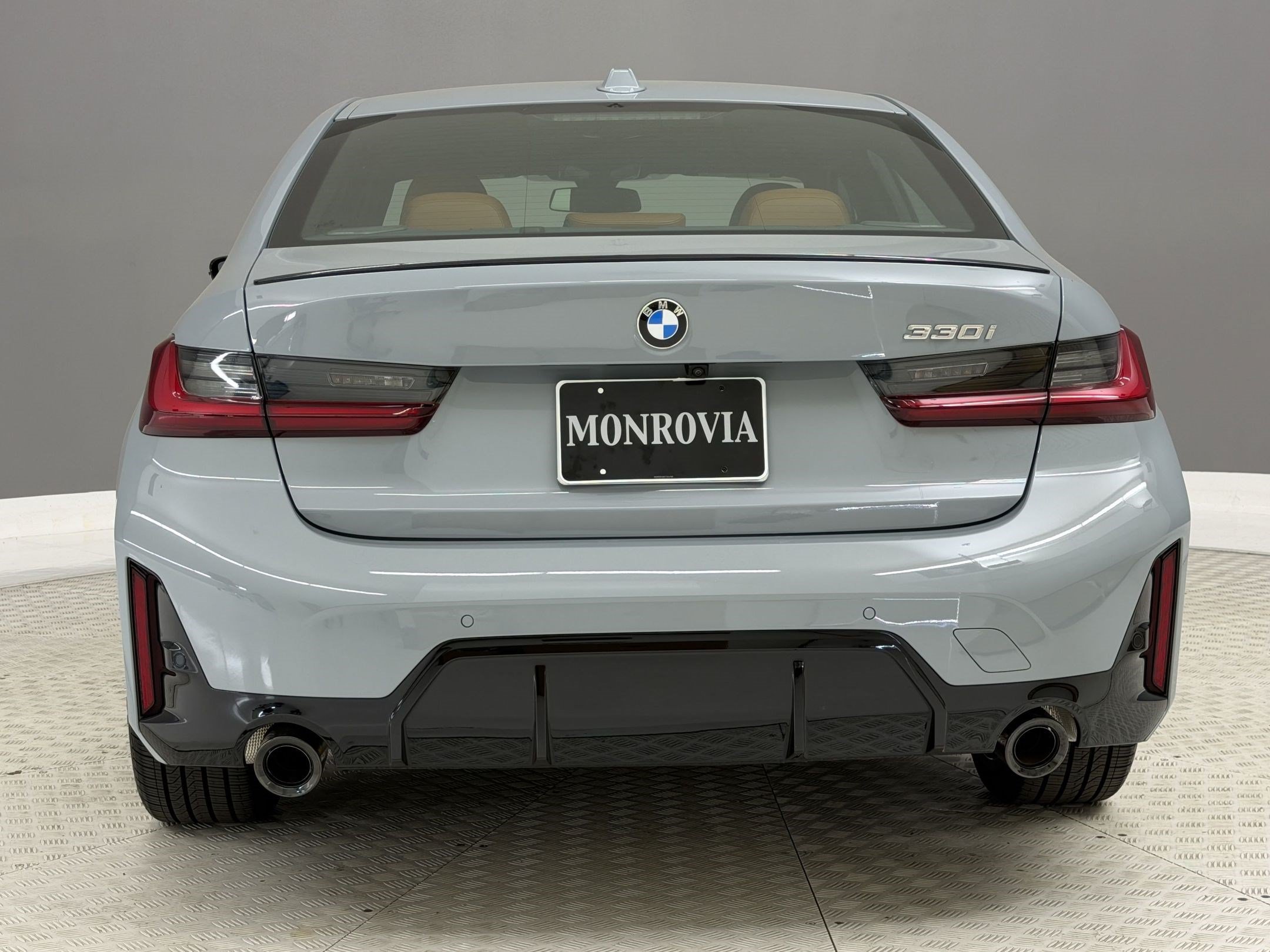 Used 2026 BMW 330i Sedan w/ M Sport Package RWD image 10