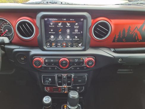 Used 2020 Jeep Gladiator Rubicon AWD/4WD image 29