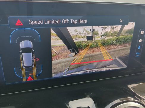 Used 2024 Mercedes-Benz GLA 250 4MATIC image 7