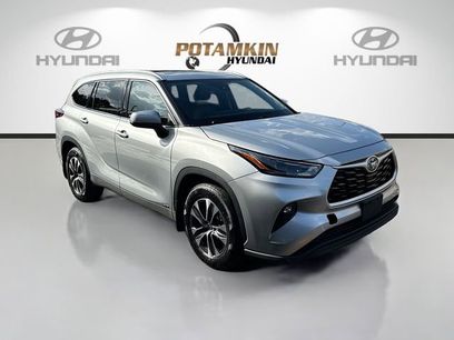 Used 2022 Toyota Highlander XLE