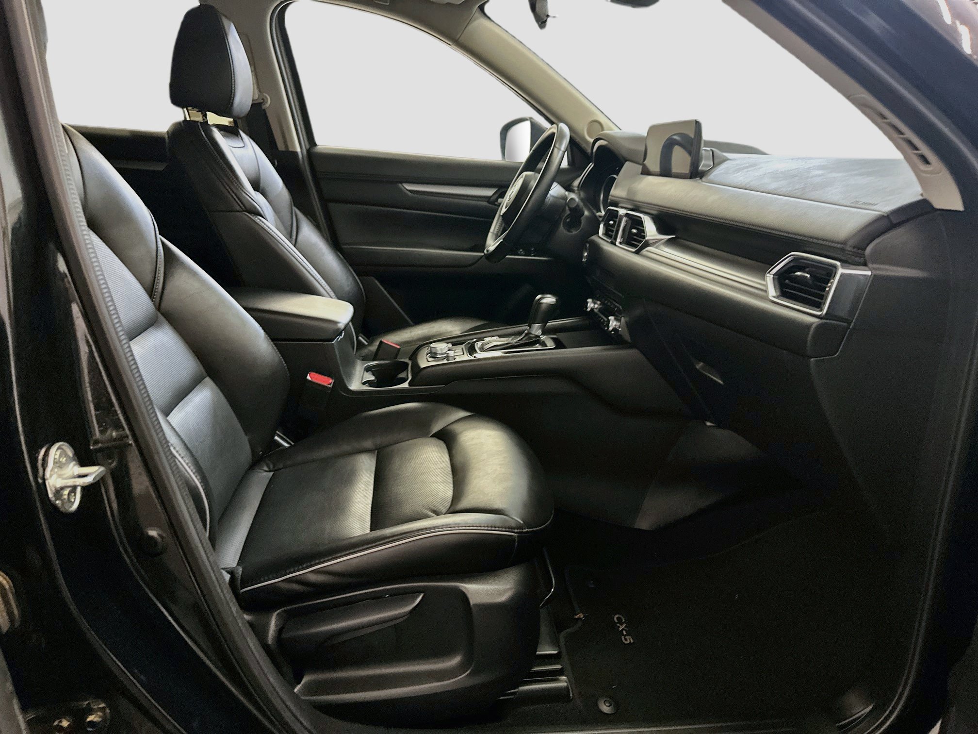 Used 2025 MAZDA CX-5 AWD 2.5 S w/ Select Package image 32