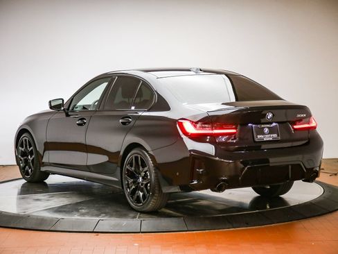Used 2025 BMW 330i Sedan w/ M Sport Package RWD image 2
