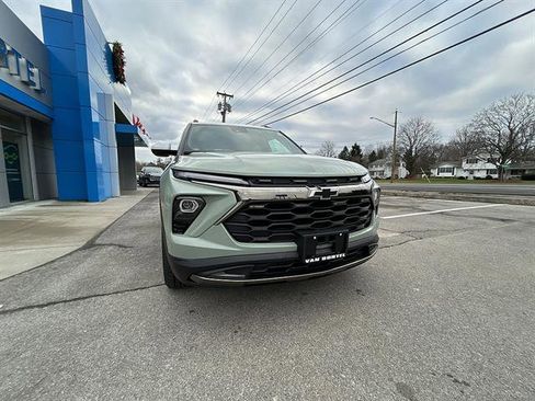 Used 2024 Chevrolet TrailBlazer ACTIV FWD image 37