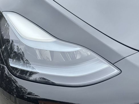 Used 2022 Tesla Model Y Performance AWD/4WD image 12