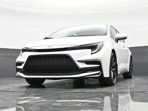 Used 2024 Toyota Corolla SE FWD image 27