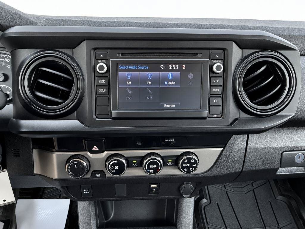 Used 2018 Toyota Tacoma SR AWD/4WD image 10