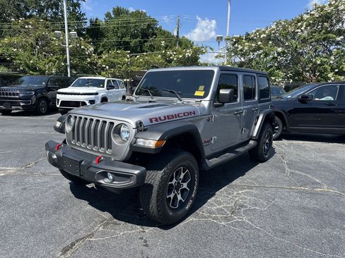 Used 2020 Jeep Wrangler Unlimited Rubicon w/ Cold Weather Group AWD/4WD image 5