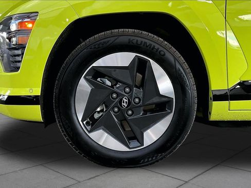 Used 2025 Hyundai Kona Limited FWD image 10
