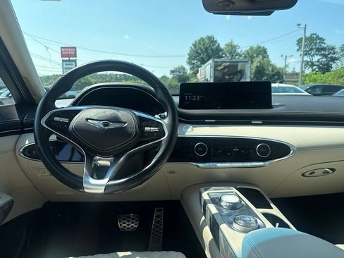 Used 2022 Genesis GV70 3.5T Sport w/ Sport Advanced Package AWD/4WD image 19