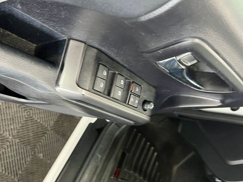 Used 2021 Toyota Tacoma TRD Off-Road w/ TRD Premium Off Road Package image 11