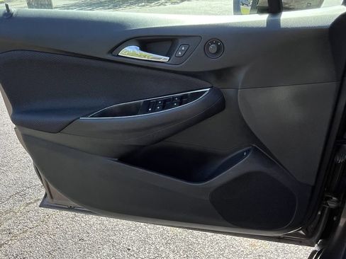 Used 2019 Chevrolet Cruze LS FWD image 9