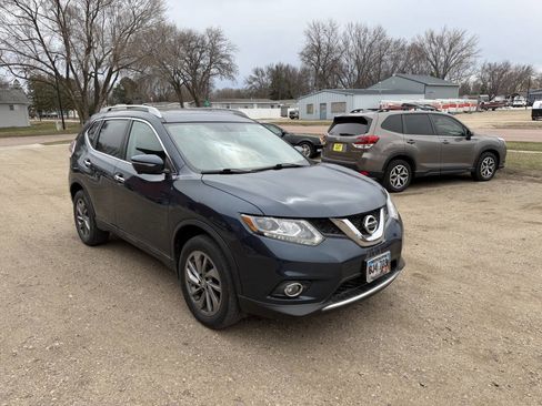 Used 2015 Nissan Rogue SL w/ SL Premium Package AWD/4WD image 4