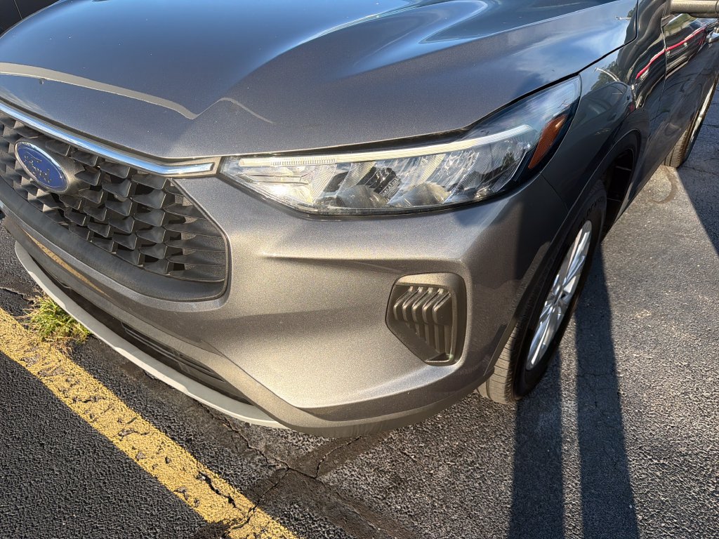 Used 2025 Ford Escape Active AWD/4WD image 30