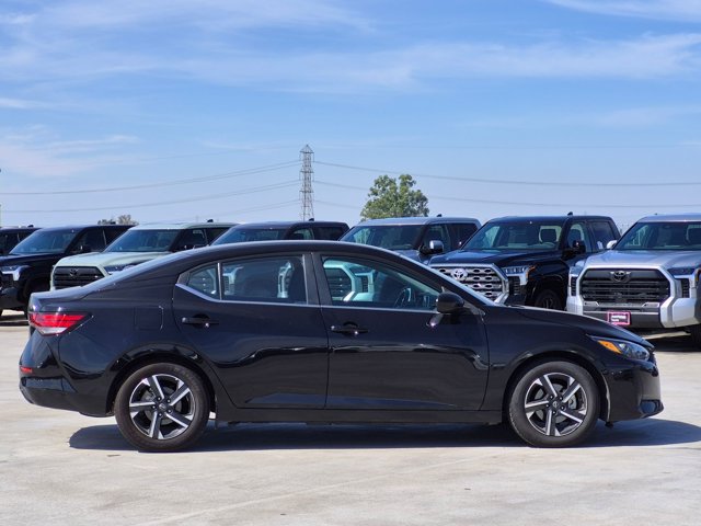 Used 2024 Nissan Sentra SV FWD image 4