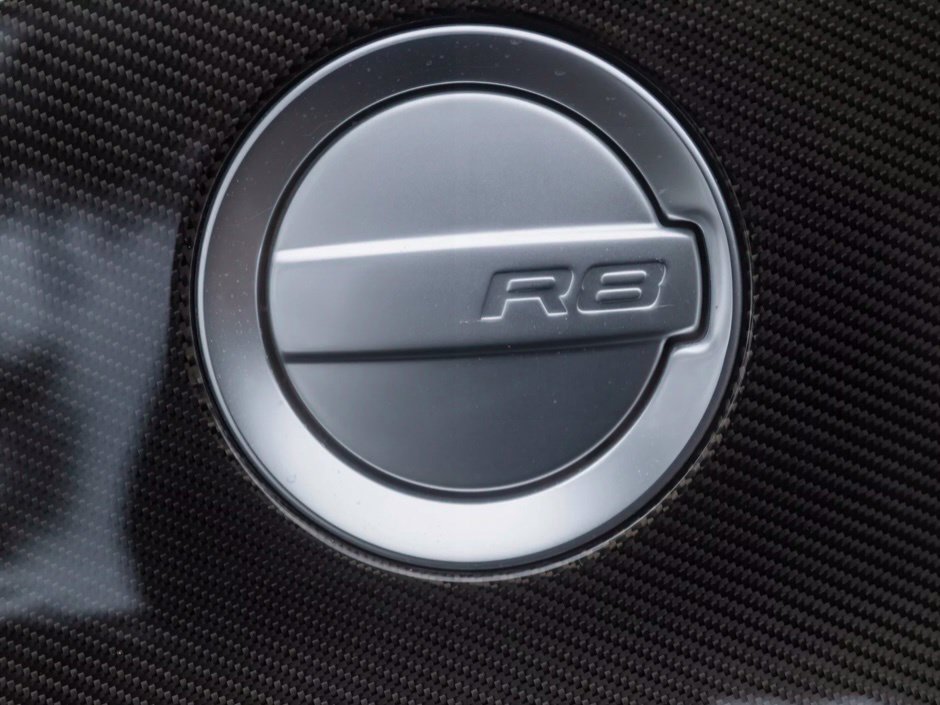 Used 2012 Audi R8 V10 AWD/4WD image 11