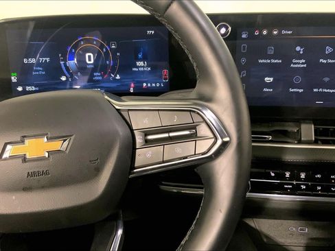 Used 2025 Chevrolet Equinox LT FWD image 20