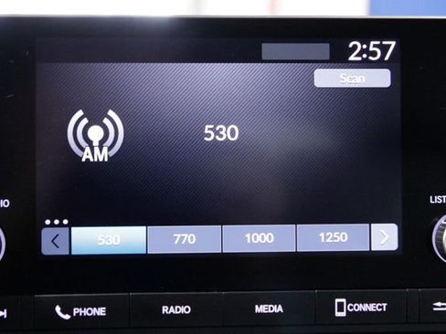 Certified 2023 Honda HR-V LX image 31