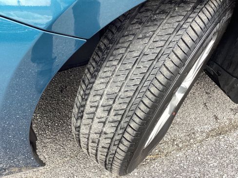 Used 2025 Toyota Camry LE image 10