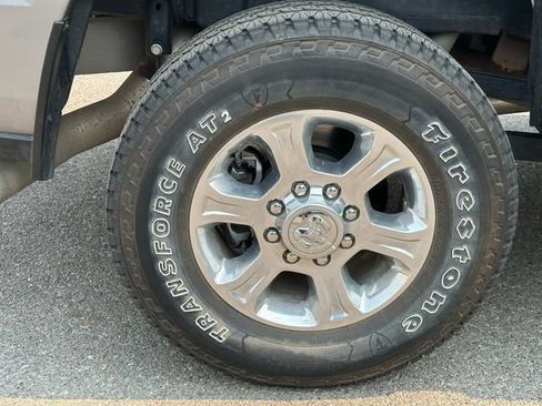 Used 2024 RAM 2500 Big Horn w/ Sport Appearance Package AWD/4WD image 16