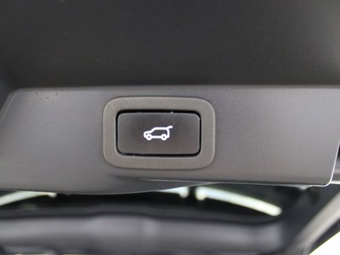 Used 2022 Land Rover Range Rover Sport HSE Silver Edition image 18