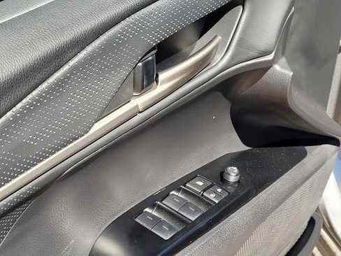 Used 2025 Toyota Camry XSE image 32