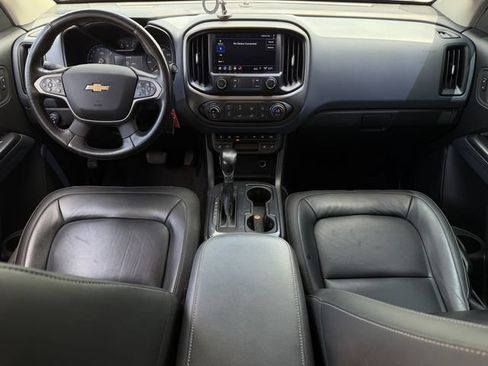 Used 2022 Chevrolet Colorado Z71 w/ Safety Package RWD image 11