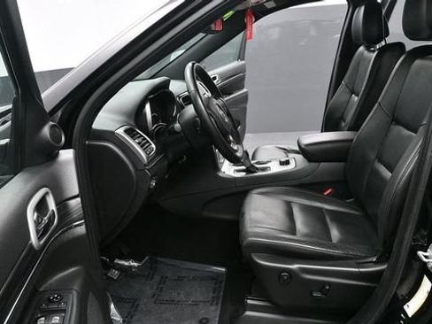 Used 2019 Jeep Grand Cherokee Limited AWD/4WD image 27