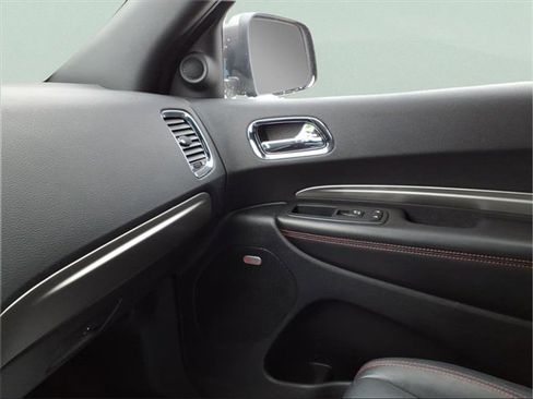 Used 2015 Dodge Durango R/T image 19