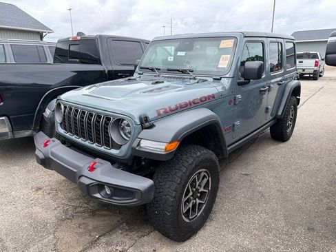 Used 2026 Jeep Wrangler Unlimited Rubicon AWD/4WD image 4