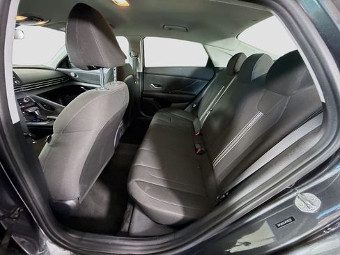 Used 2023 Hyundai Elantra SEL FWD image 25