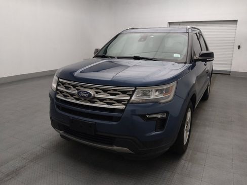Used 2018 Ford Explorer XLT w/ Equipment Group 202A FWD image 15