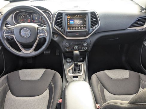 Used 2014 Jeep Cherokee Latitude w/ Comfort/Convenience Group image 15