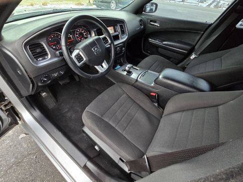 Used 2014 Dodge Charger SE image 13