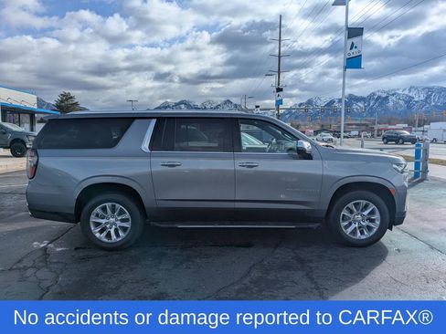 Used 2022 Chevrolet Suburban Premier AWD/4WD image 2