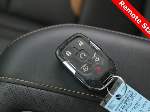 Used 2023 GMC Yukon AT4 image 3